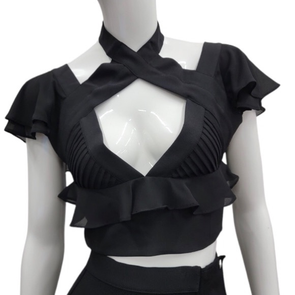 Nasty Gal Black Cropped Flutter Sleeve Top - Picture 3 of 6